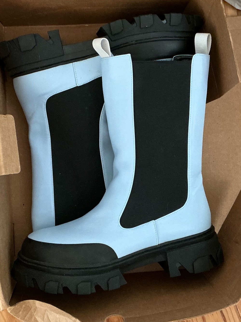 Chunky Light Blue Chelsea Lug Boots